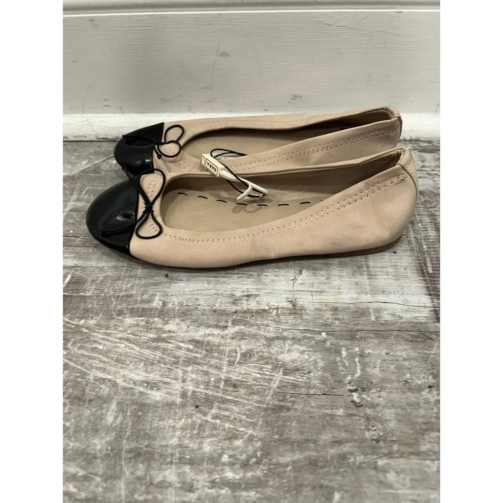 Zara Kids Ballet Flats 34 US 2.5 Beige Nude Black Cap Toe Leather Flats Bow Shoe